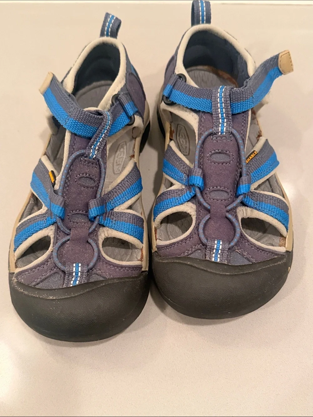 Keen Kids Closed-Toe Sandals in Blue and Gray